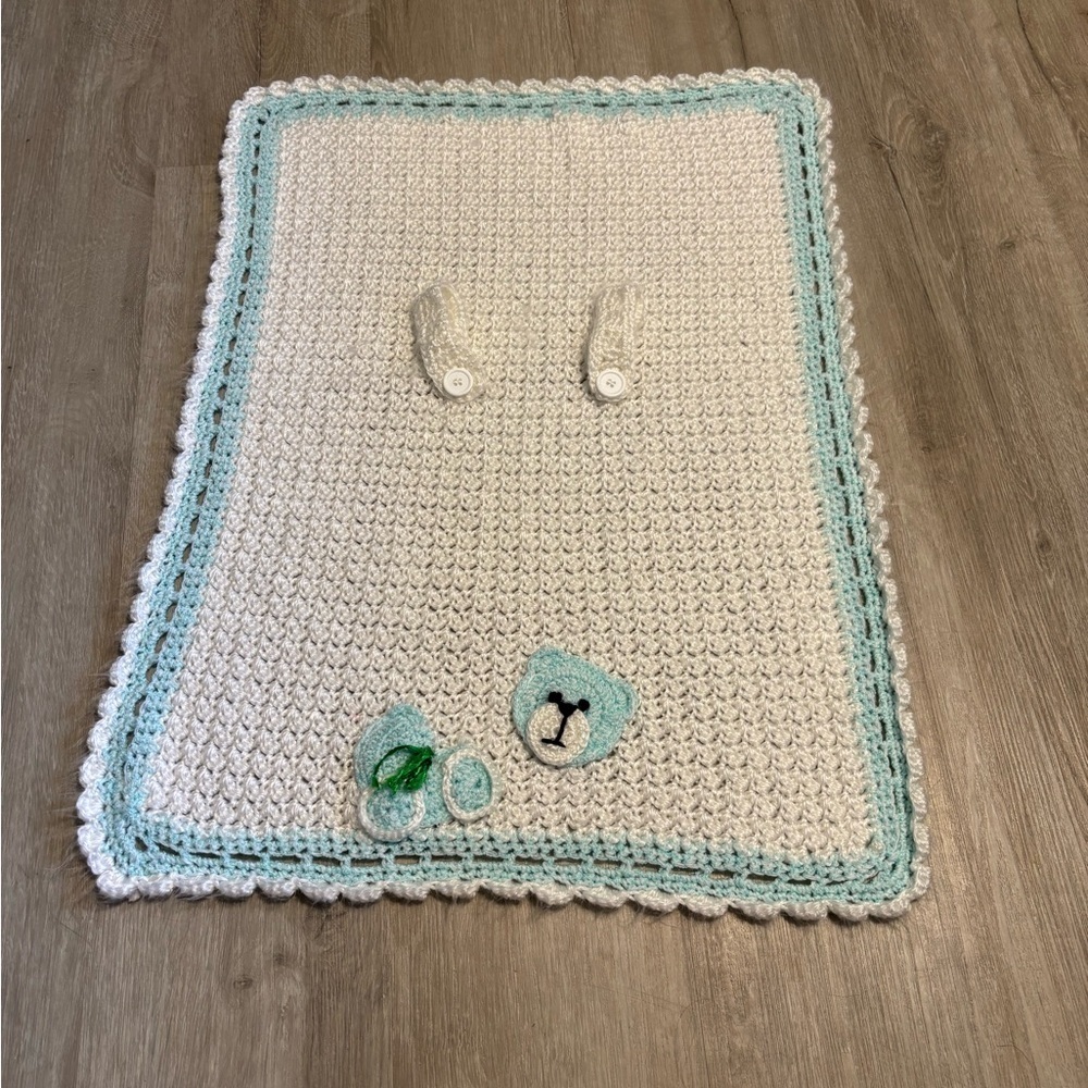 Handmade Crochet‎ Car Seat Canopy with Bear Appliqué